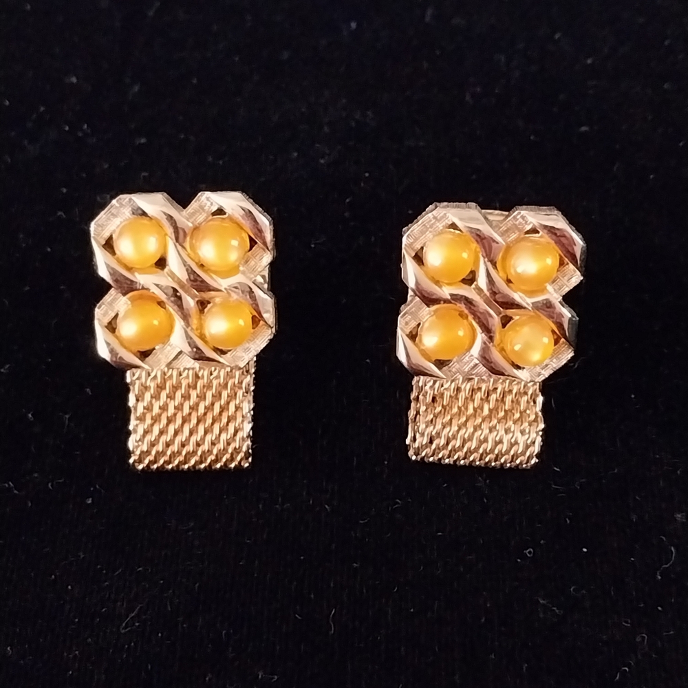 Vintage Swank Goldtone and Moonstone Mesh Wrap Cufflinks